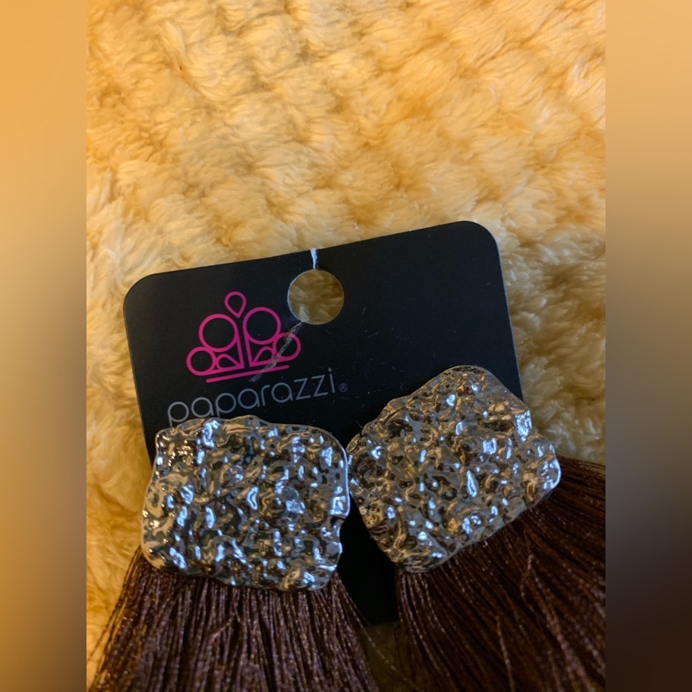 Silver & Brown Fringed Earrings. NEW! So cute.